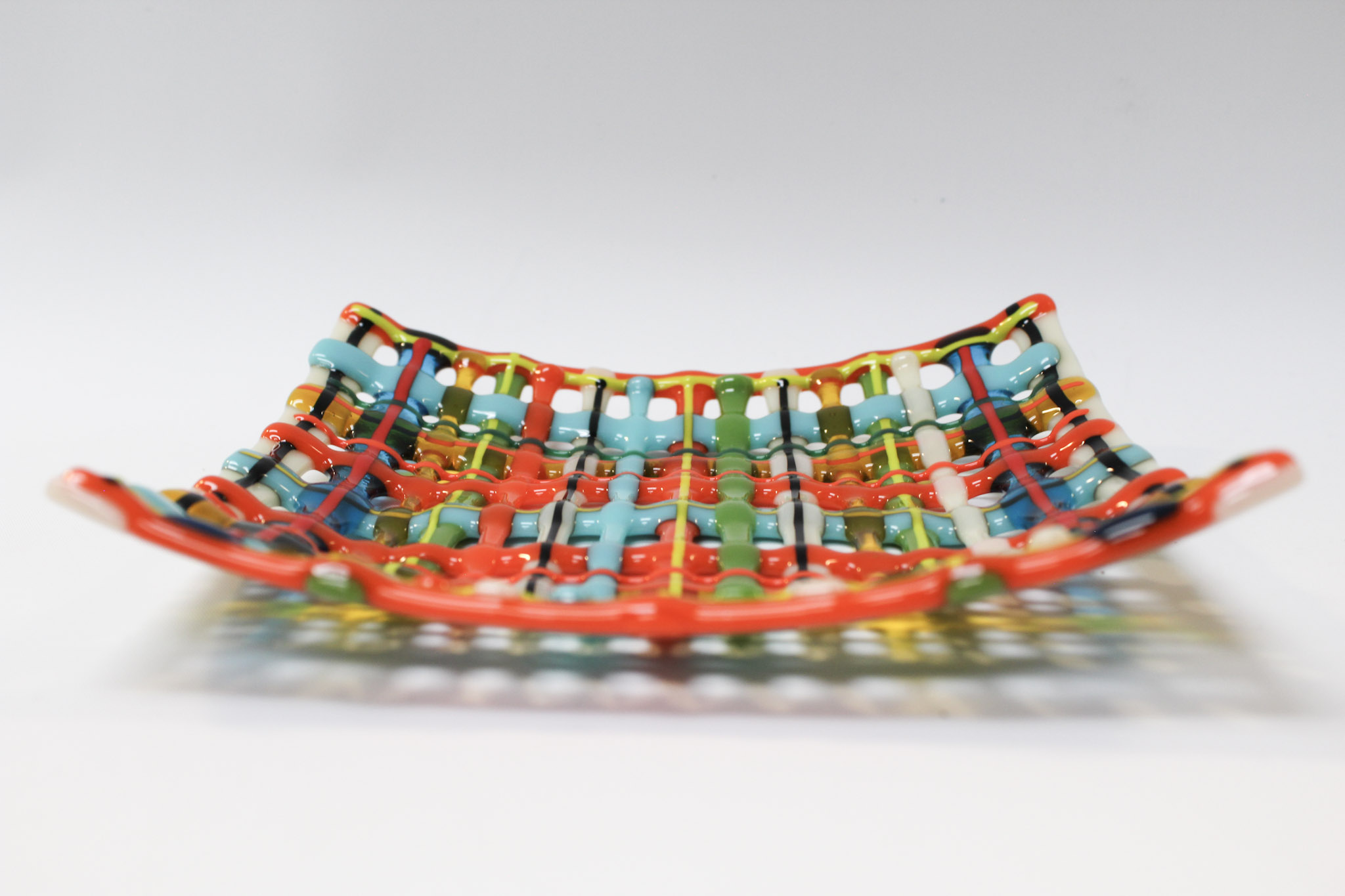 Square weaved glass bowl
